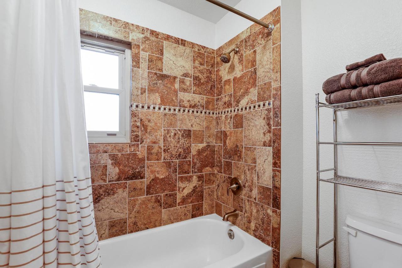 Captivating Continental Country Club Retreat With 4 Bdr And Spacious Deck! Flagstaff Exterior foto